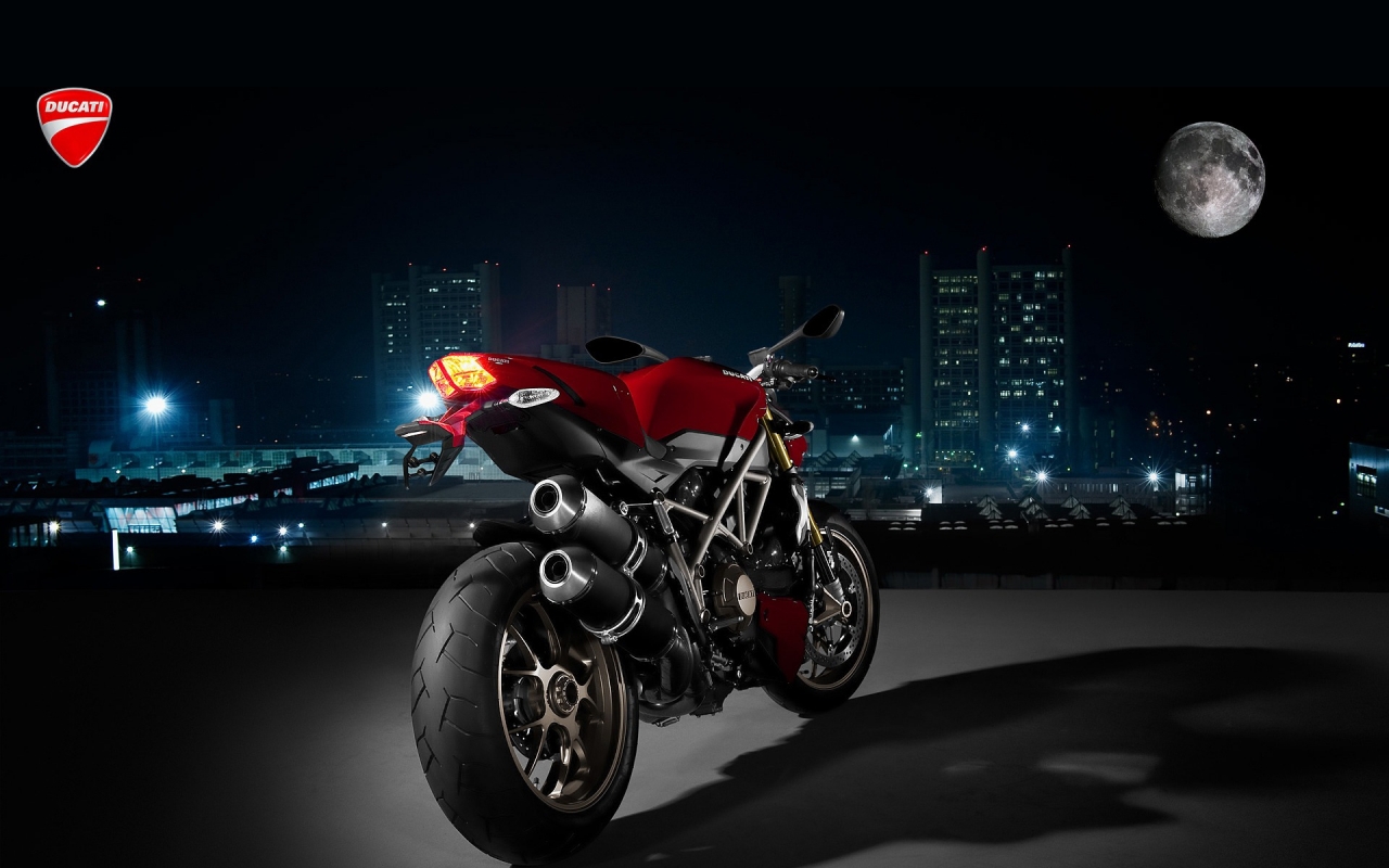 Ducati Super Sport Rear Angle for 1280 x 800 widescreen resolution