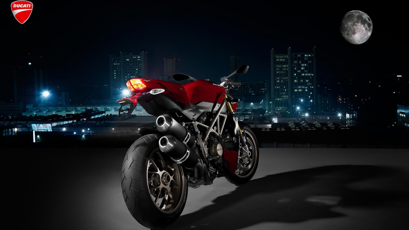 Ducati Super Sport Rear Angle for 1366 x 768 HDTV resolution