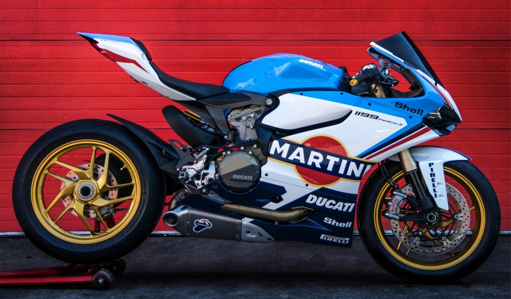 Ducati superbike 1199 Panigale for 1024 x 600 widescreen resolution