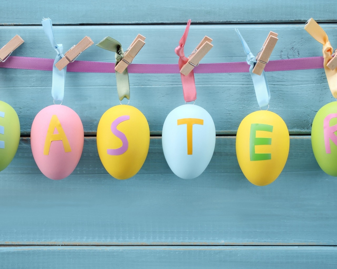Easter Decorations for 1280 x 1024 resolution