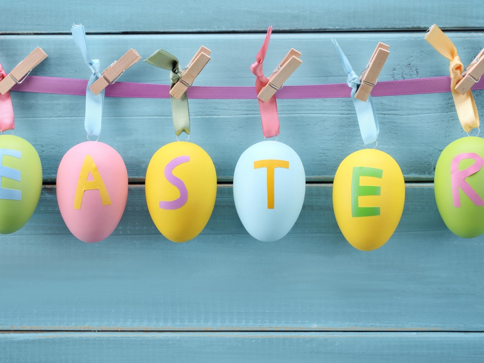 Easter Decorations for 1600 x 1200 resolution