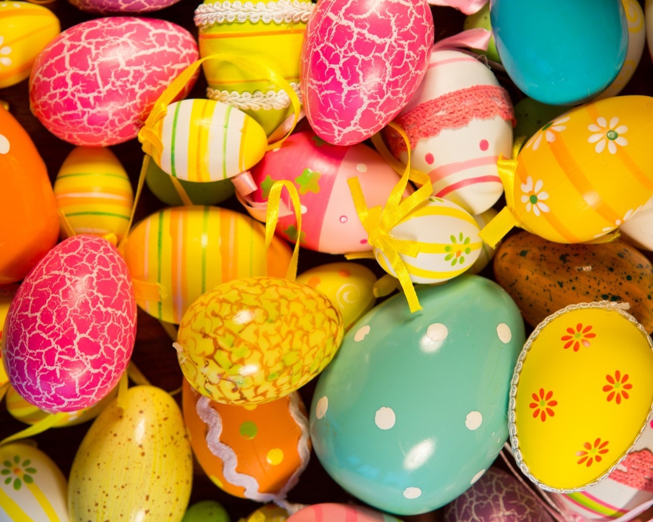 Easter Eggs Models for 1280 x 1024 resolution
