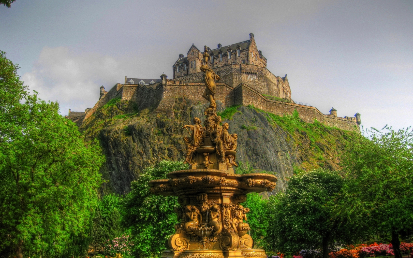 Edinburgh Castle Scotland for 1680 x 1050 widescreen resolution