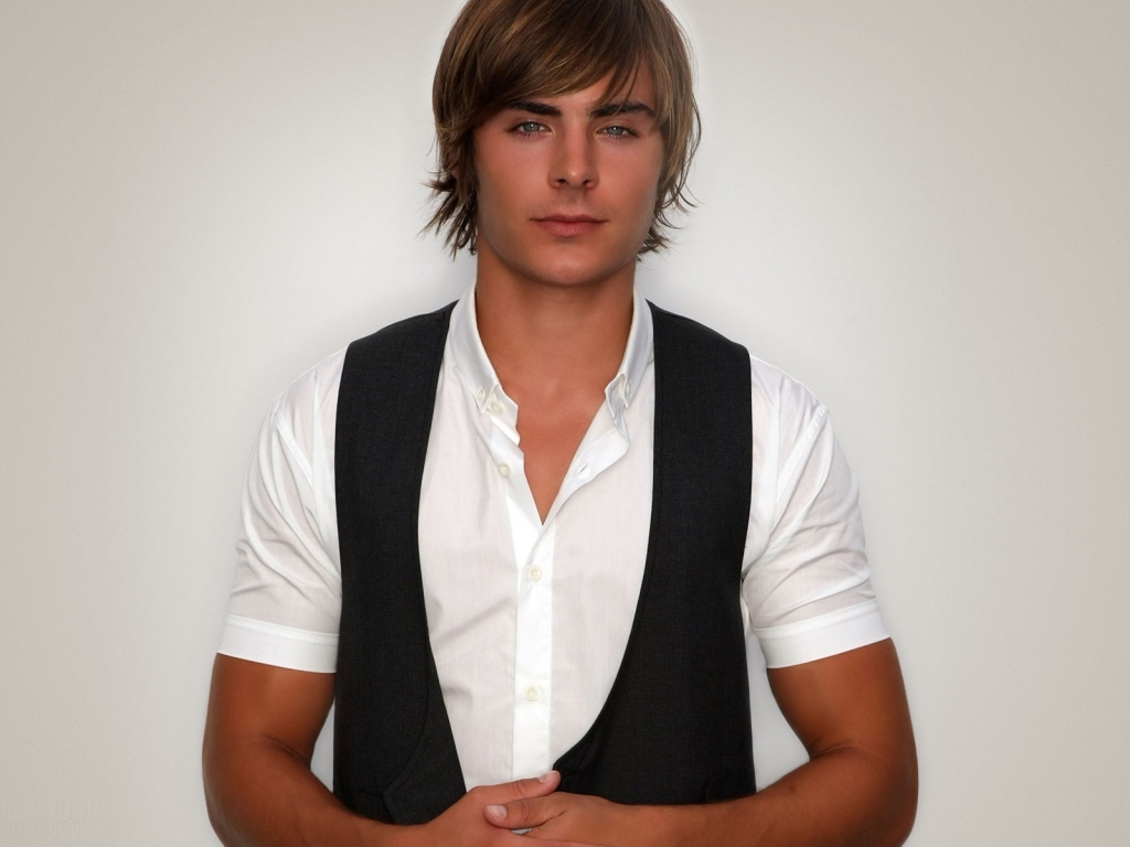 Efron Zac for 1024 x 768 resolution