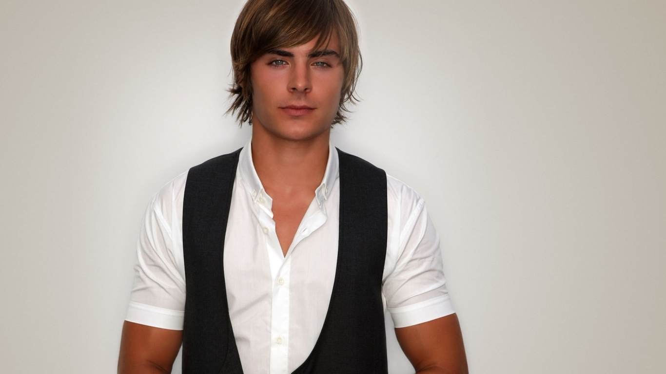 Efron Zac for 1366 x 768 HDTV resolution