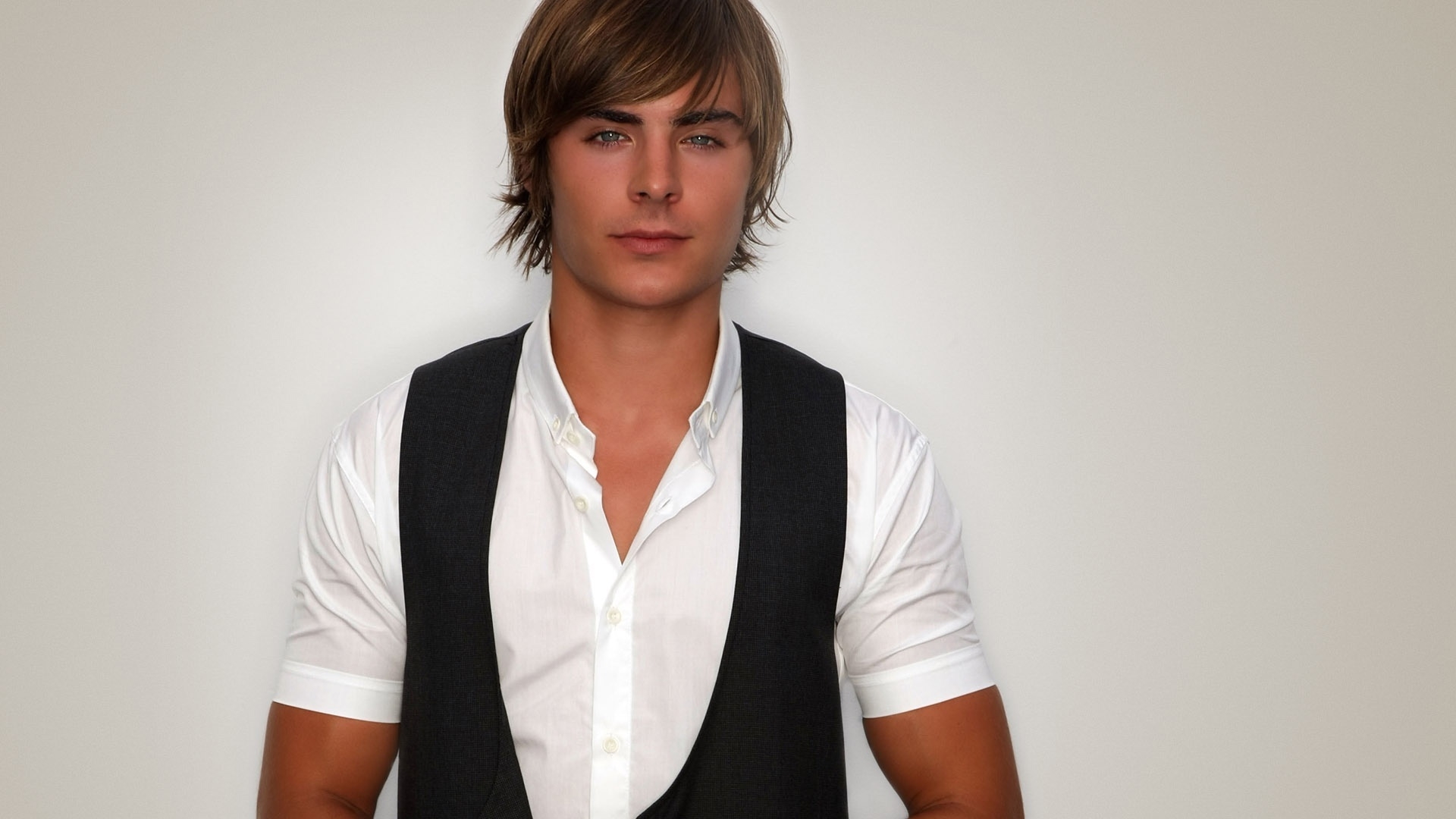 Efron Zac for 1920 x 1080 HDTV 1080p resolution