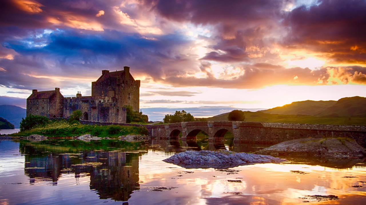 Eilean Donan Castle for 1280 x 720 HDTV 720p resolution