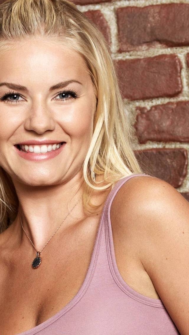 Elisha Cuthbert Smile for 640 x 1136 iPhone 5 resolution