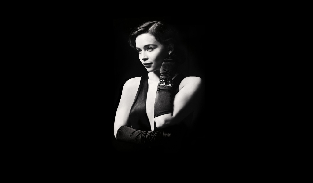 Emilia Clarke Black White for 1024 x 600 widescreen resolution
