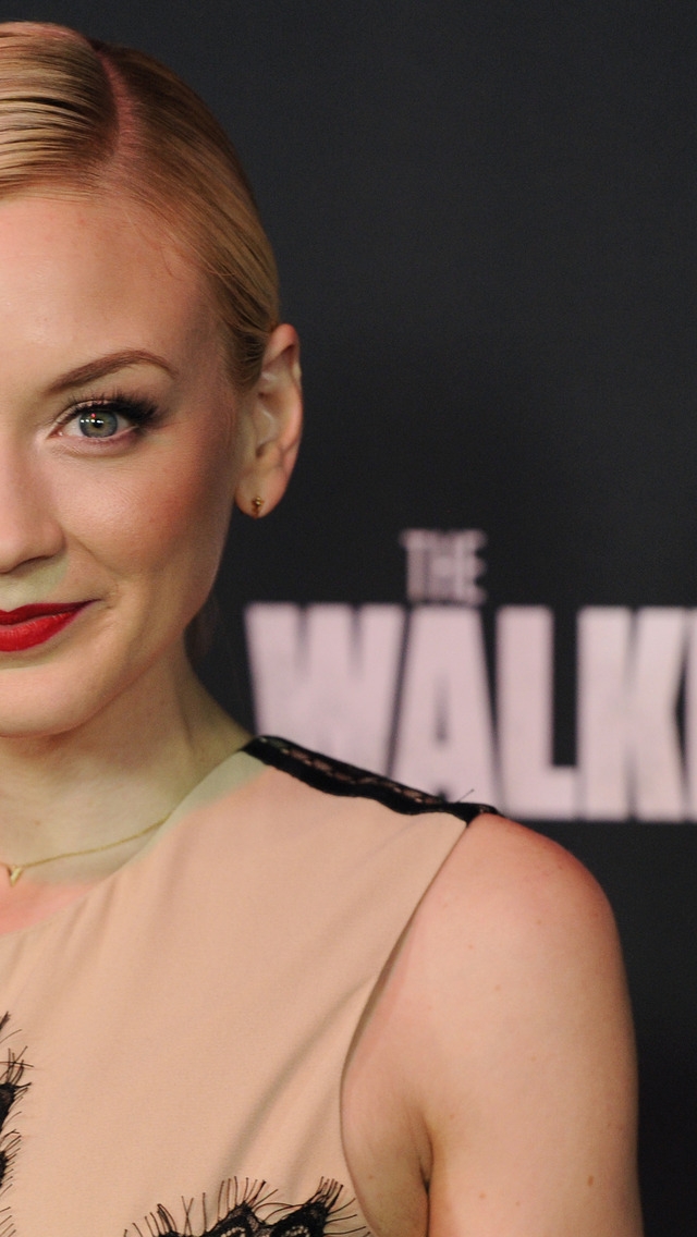 Emily Kinney Smile for 640 x 1136 iPhone 5 resolution
