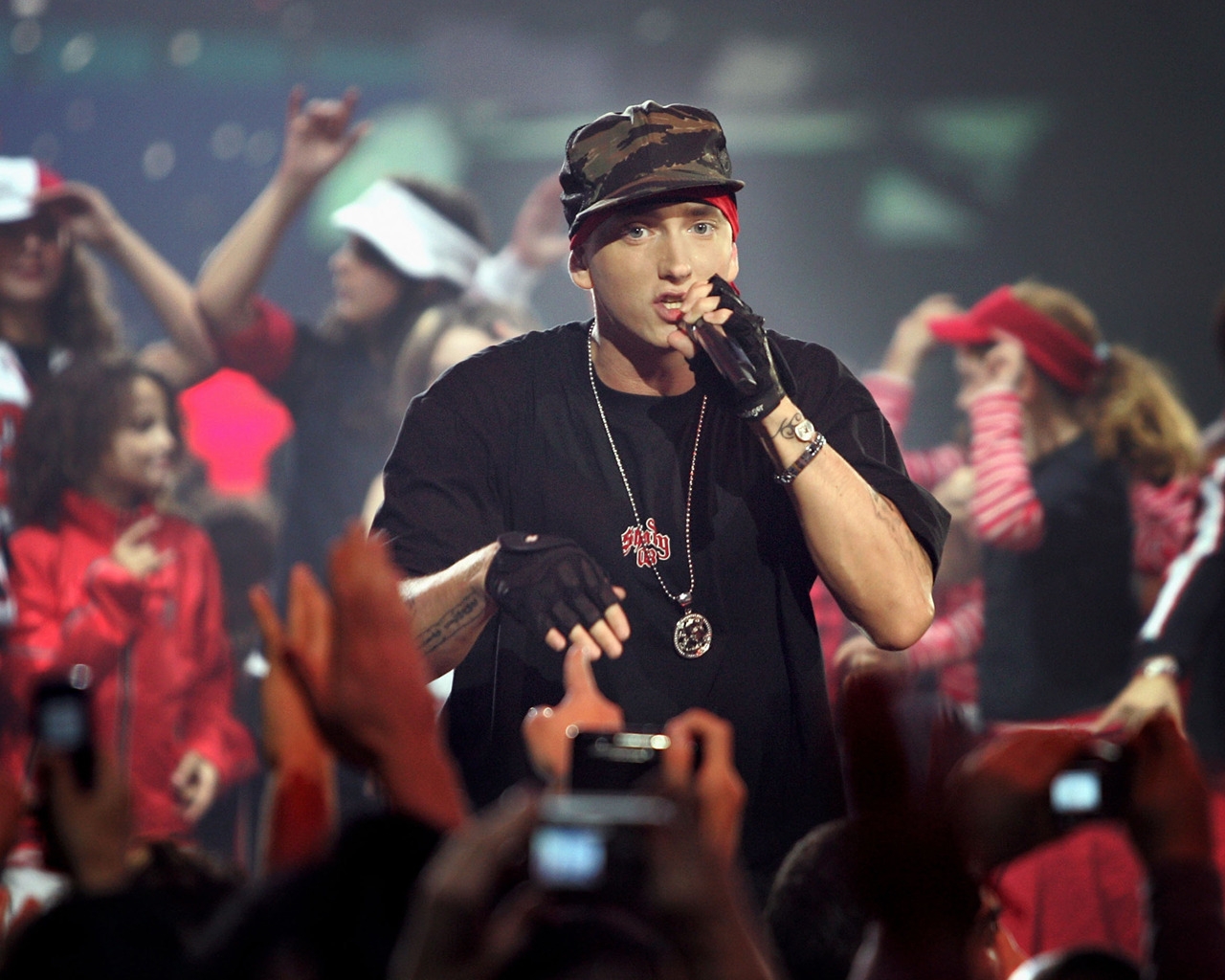 Eminem for 1280 x 1024 resolution