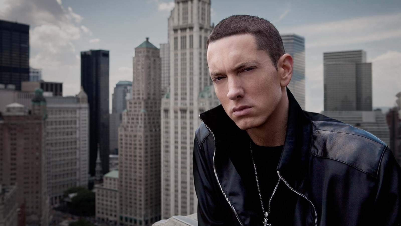 Eminem Close Look for 1600 x 900 HDTV resolution