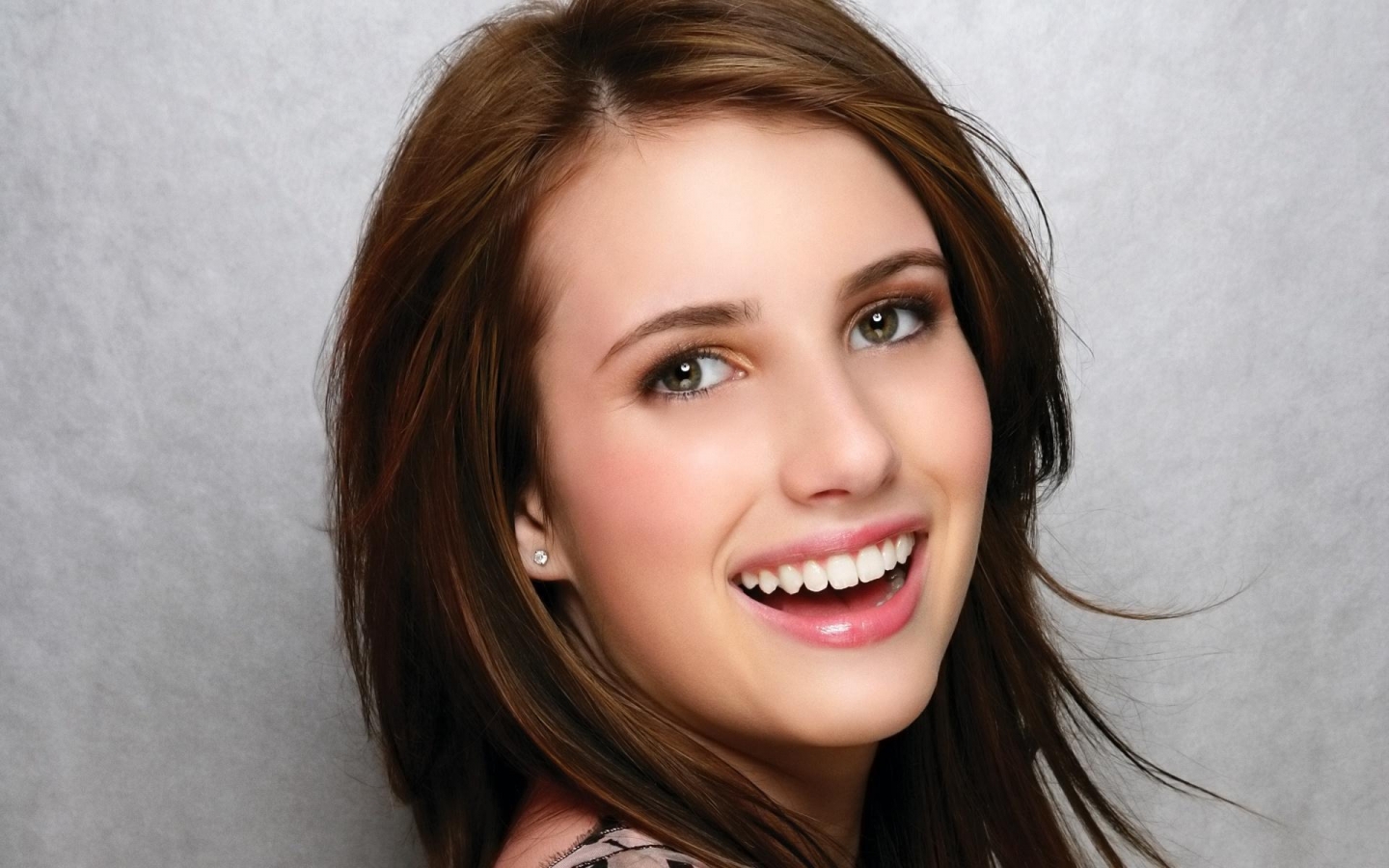 Emma Roberts Smile for 1440 x 900 widescreen resolution