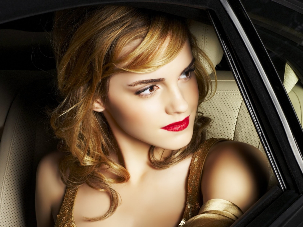 Emma Watson for 1024 x 768 resolution