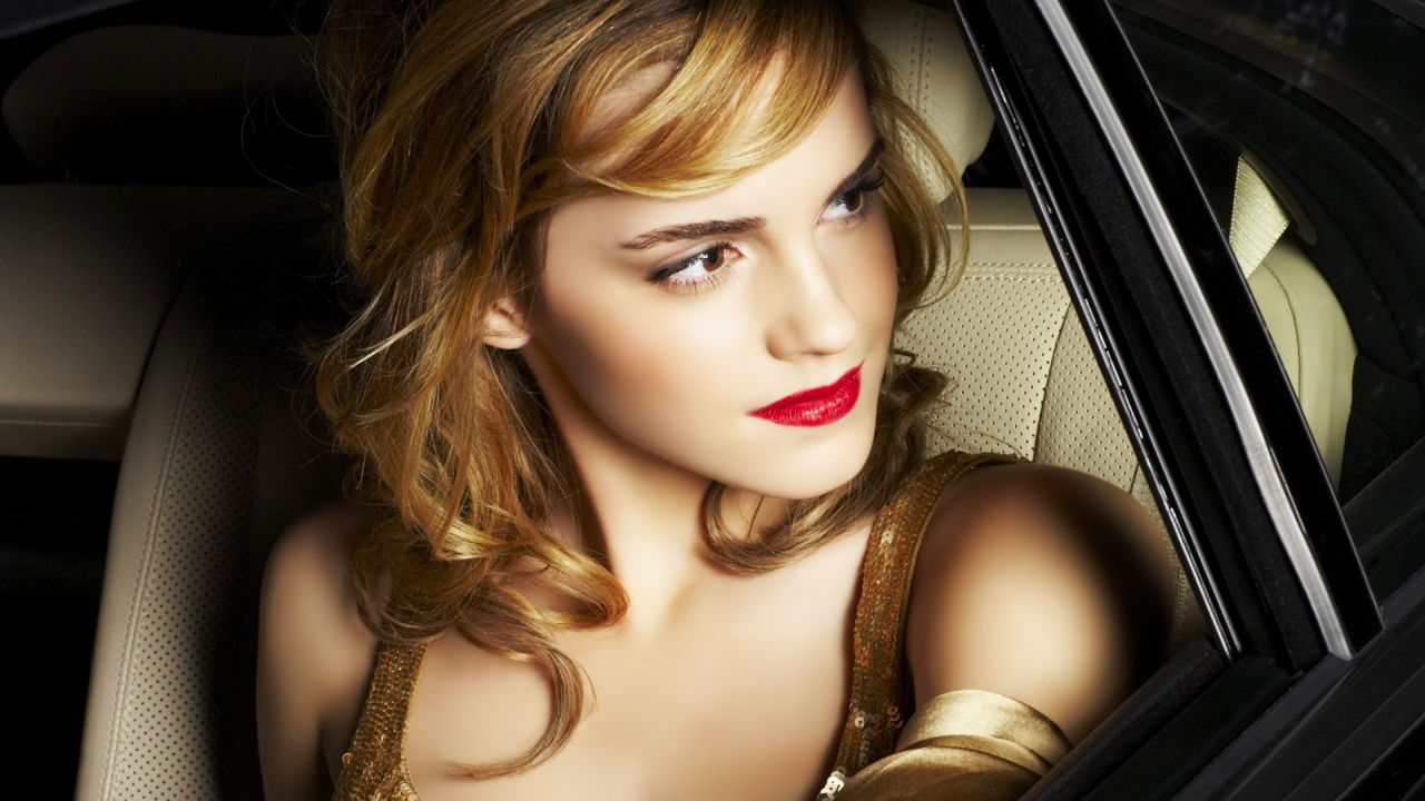 Emma Watson for 1280 x 720 HDTV 720p resolution