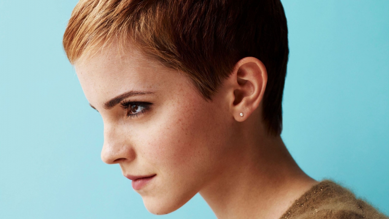 Emma Watson Short Hair for 1366 x 768 HDTV resolution