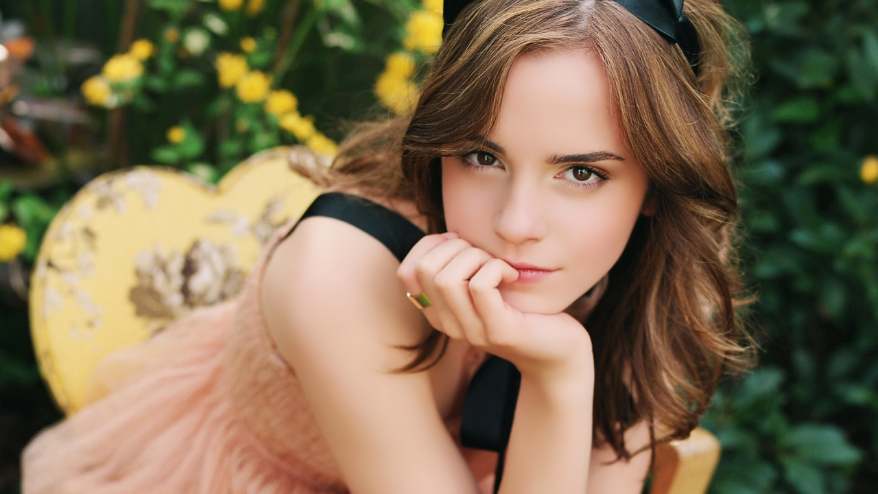 Emma Watson Thinking for 1280 x 720 HDTV 720p resolution