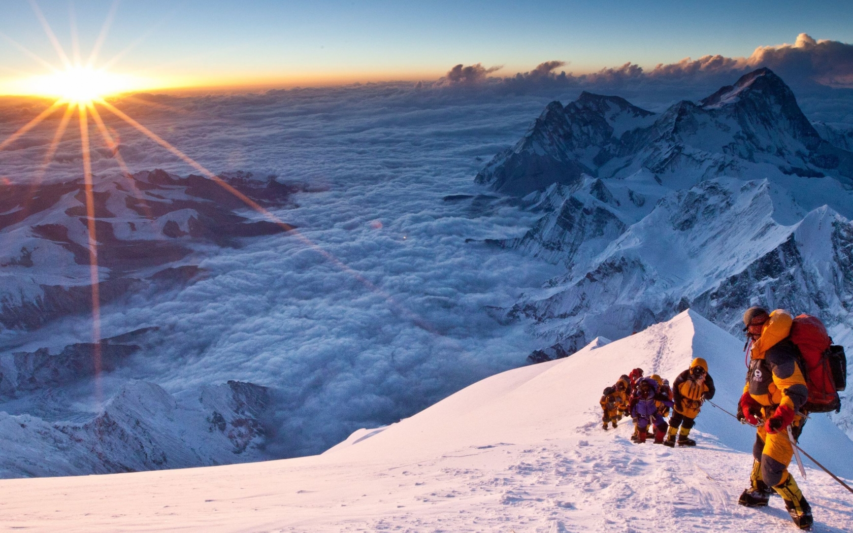 Everest Movie for 1680 x 1050 widescreen resolution
