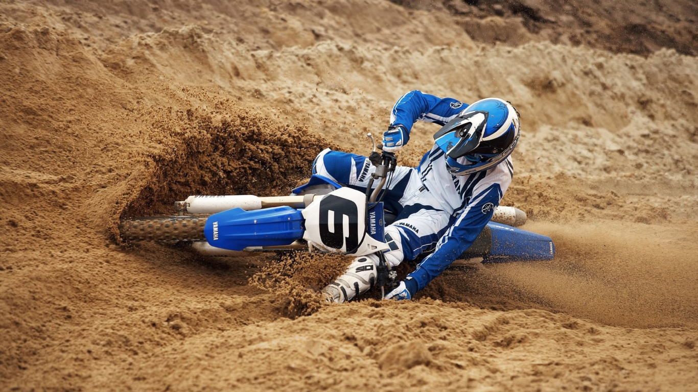 Extreme Moto Race for 1366 x 768 HDTV resolution