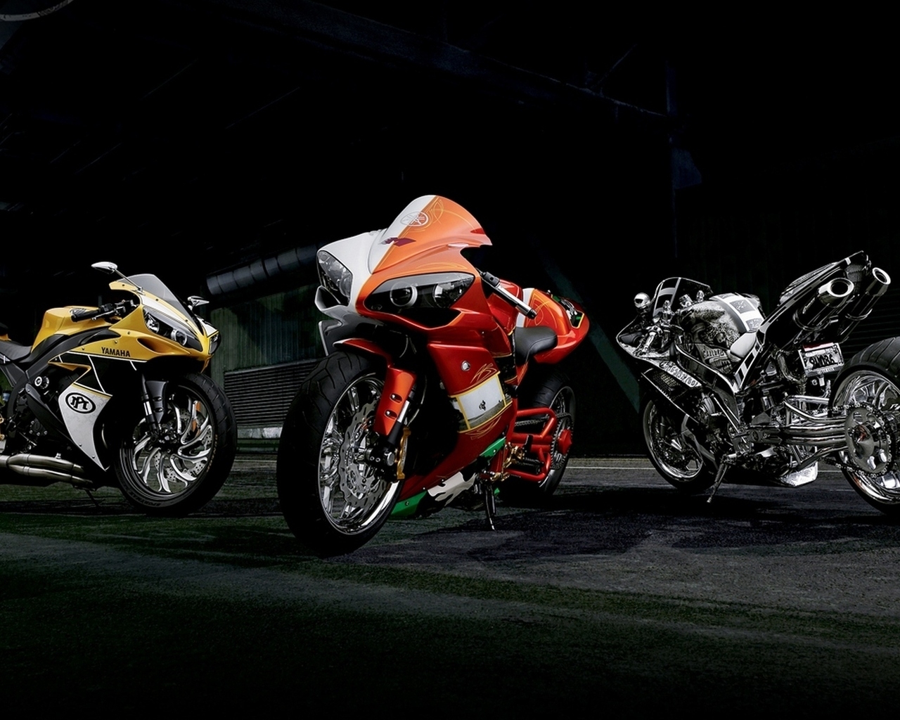 Fast Yamaha Motorbikes for 1280 x 1024 resolution