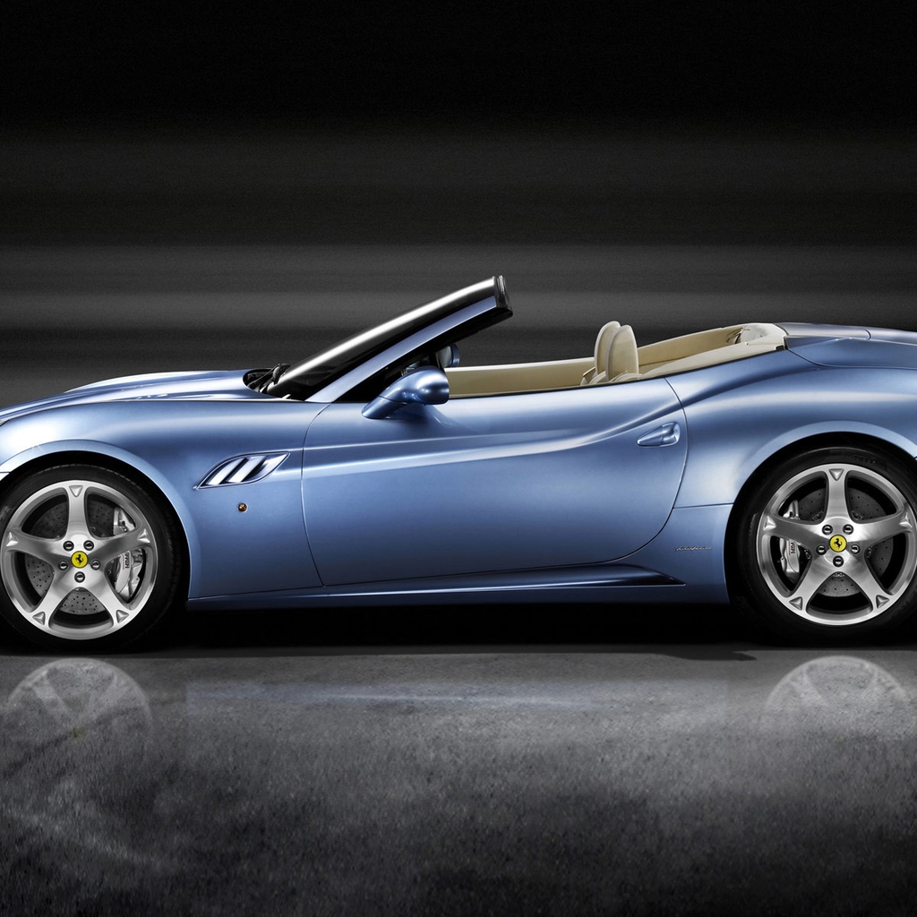 Ferrari California Blue  for 1024 x 1024 iPad resolution