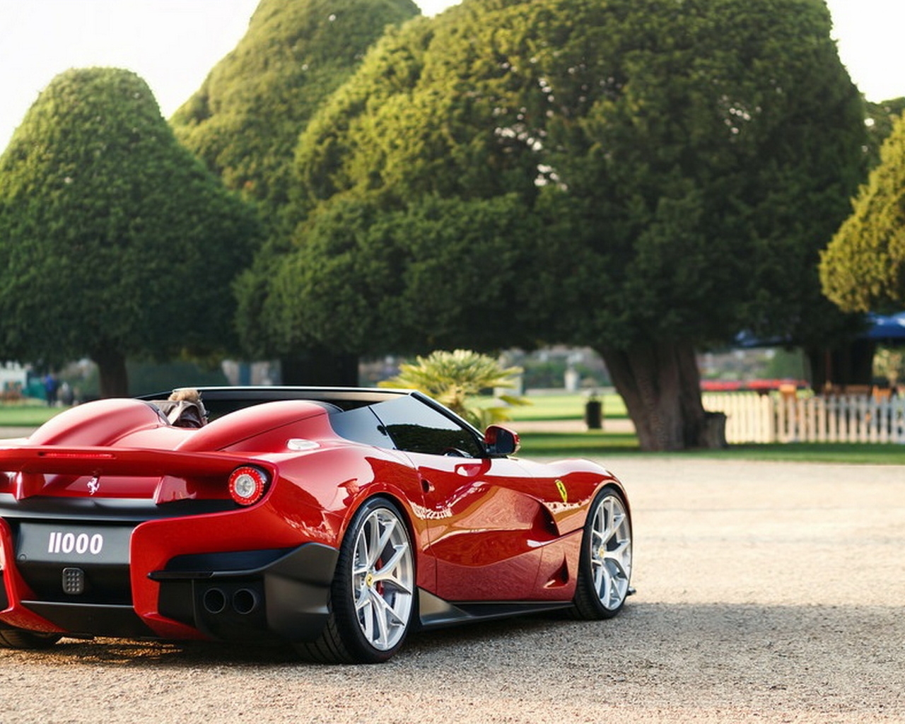 Ferrari F12 TRS for 1280 x 1024 resolution
