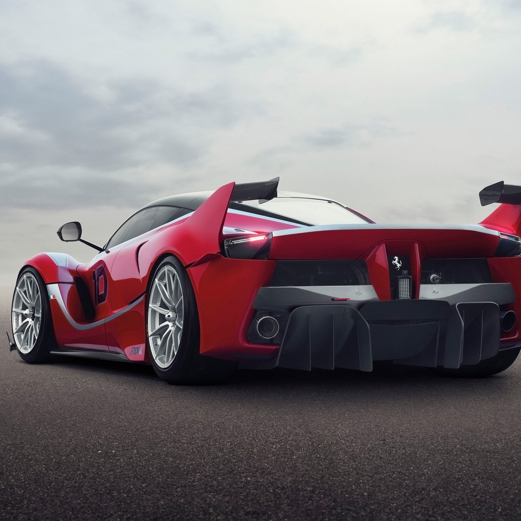 Ferrari FXX Static 2015 for 1024 x 1024 iPad resolution