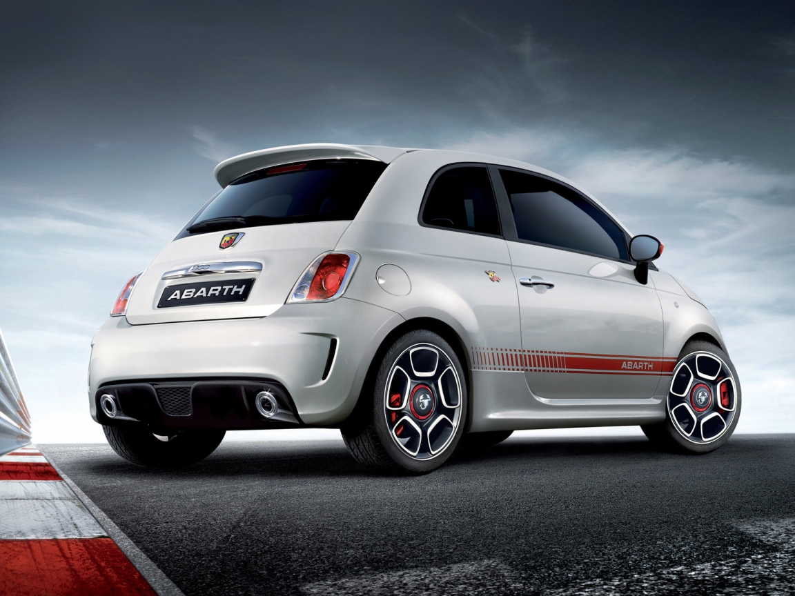 Fiat 500 Abarth Edition for 1152 x 864 resolution