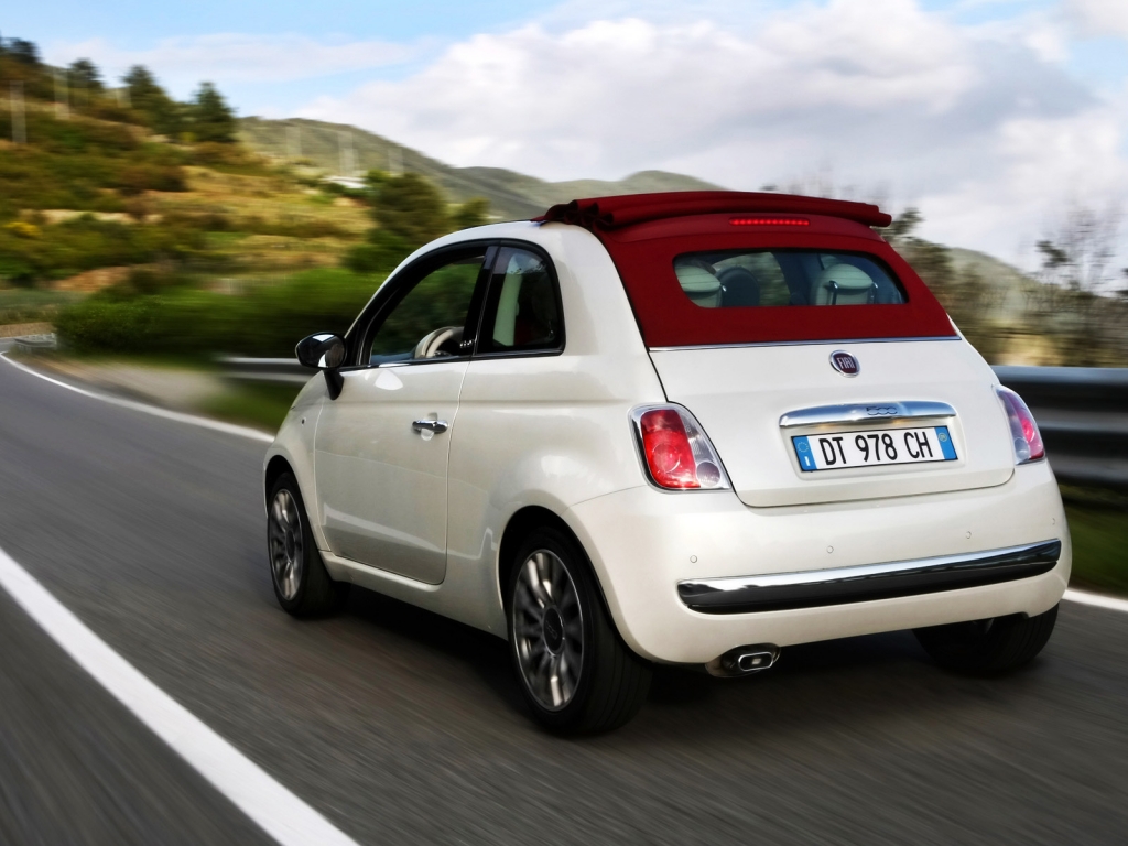 Fiat 500C White for 1024 x 768 resolution
