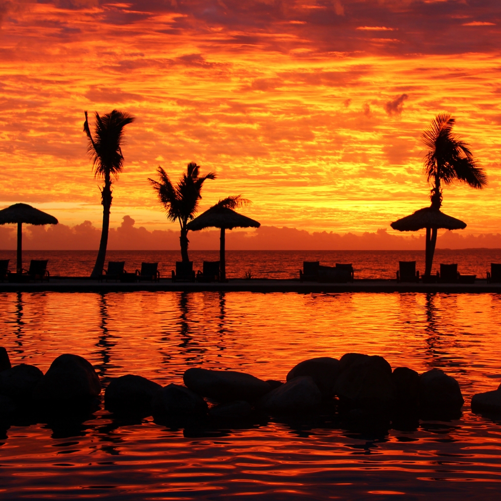 Fijian Sunset for 1024 x 1024 iPad resolution