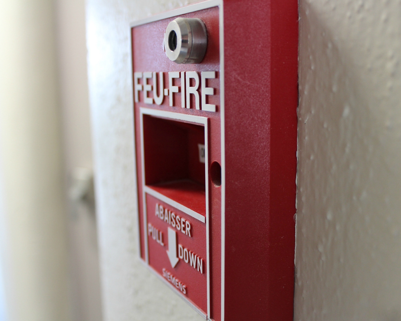Fire Alarm for 1280 x 1024 resolution