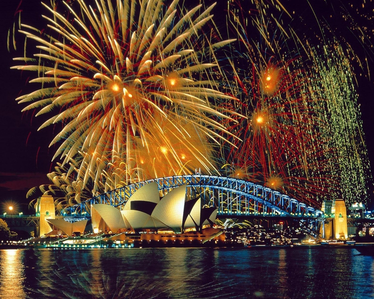 Fireworks Over the Sydney Opera House and Harbor Bridge for 1280 x 1024 resolution