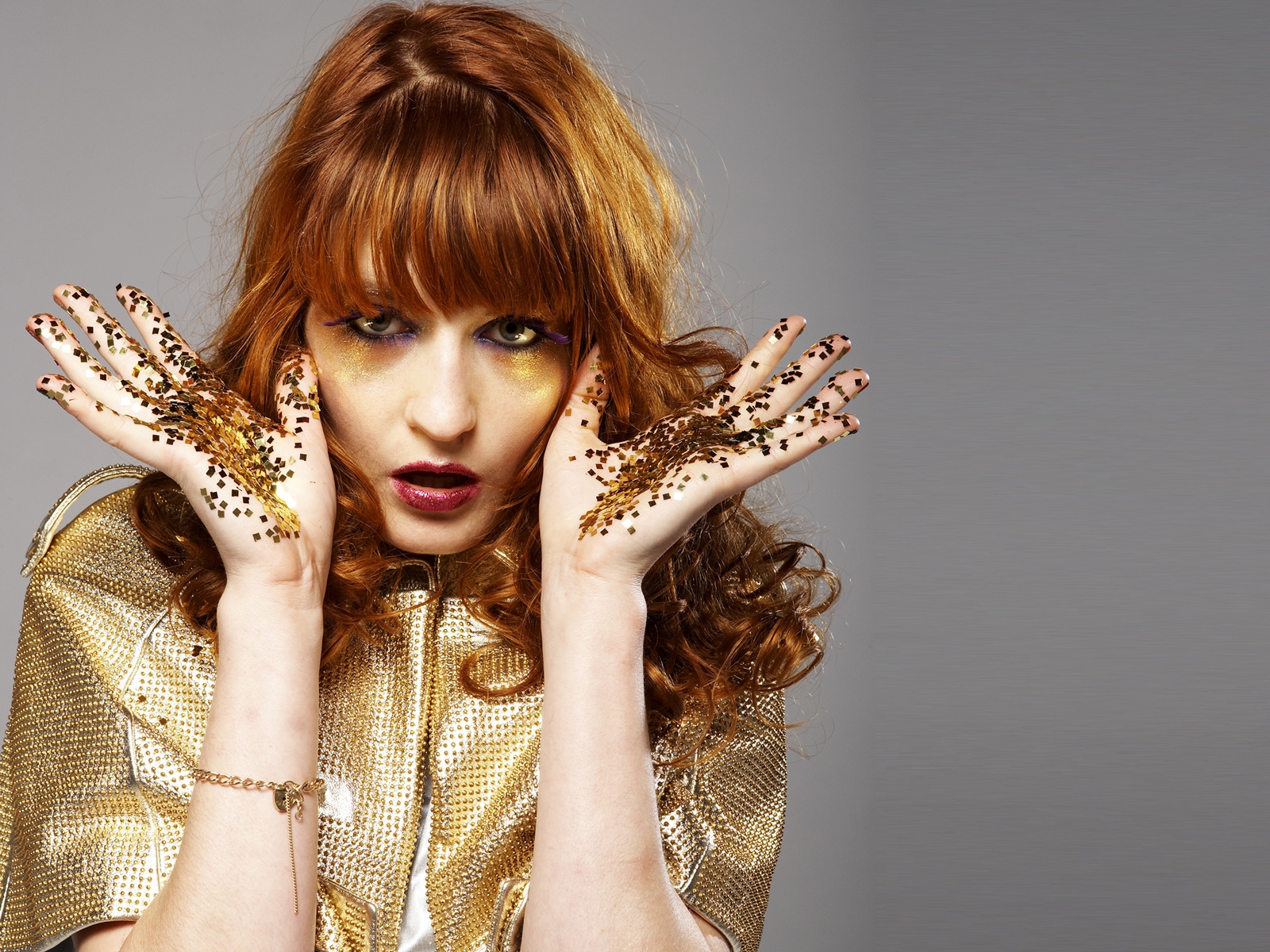 Florence Welch Cool for 1600 x 1200 resolution
