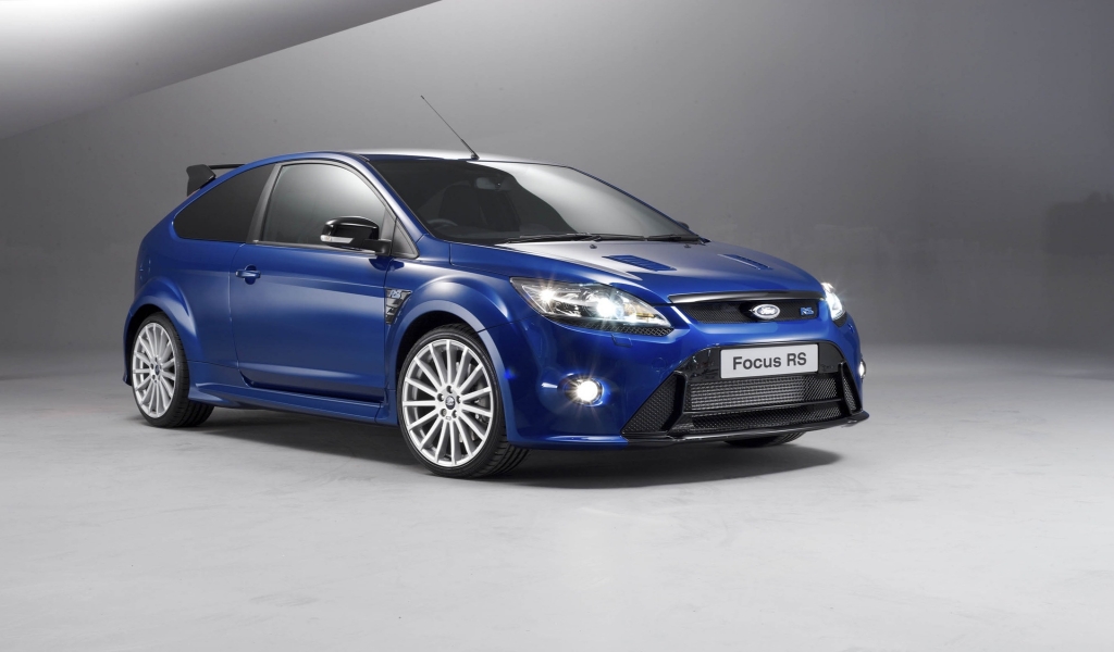 Ford Focus RS 2009 for 1024 x 600 widescreen resolution