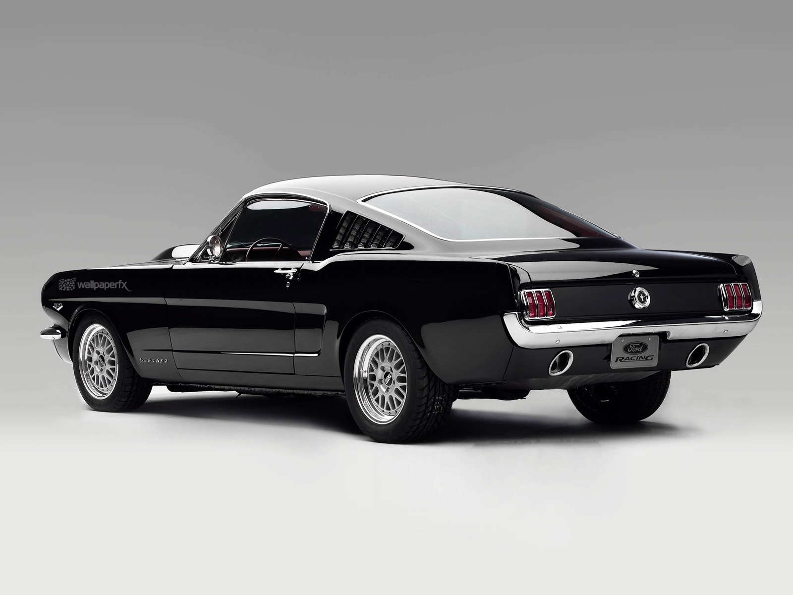 Ford Mustang Classic for 1600 x 1200 resolution