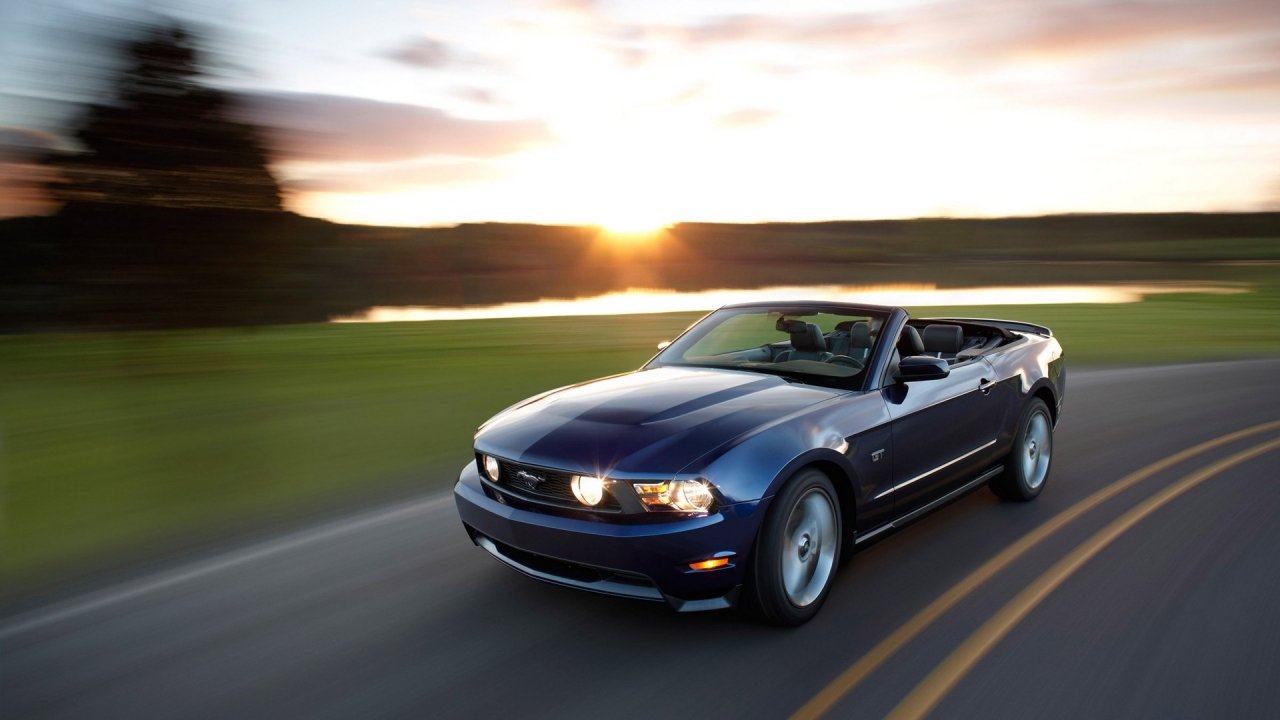 Ford Mustang Convertible 2010 for 1280 x 720 HDTV 720p resolution