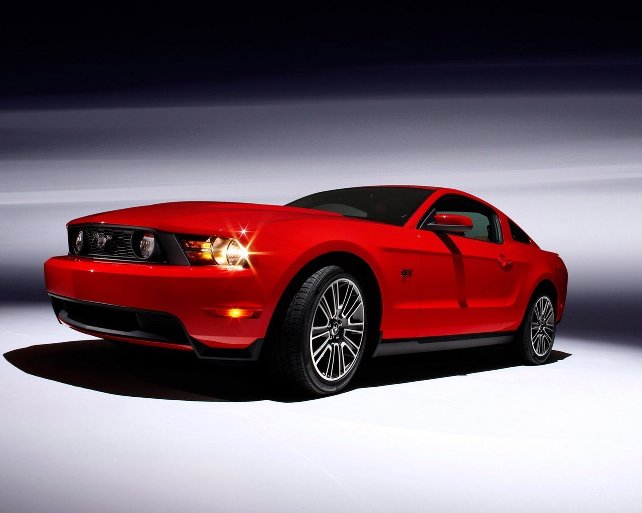 Ford Mustang Coupe 2010 for 1280 x 1024 resolution