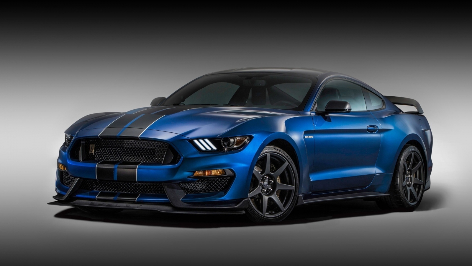 Ford Mustang Shelby GT350R for 1600 x 900 HDTV resolution