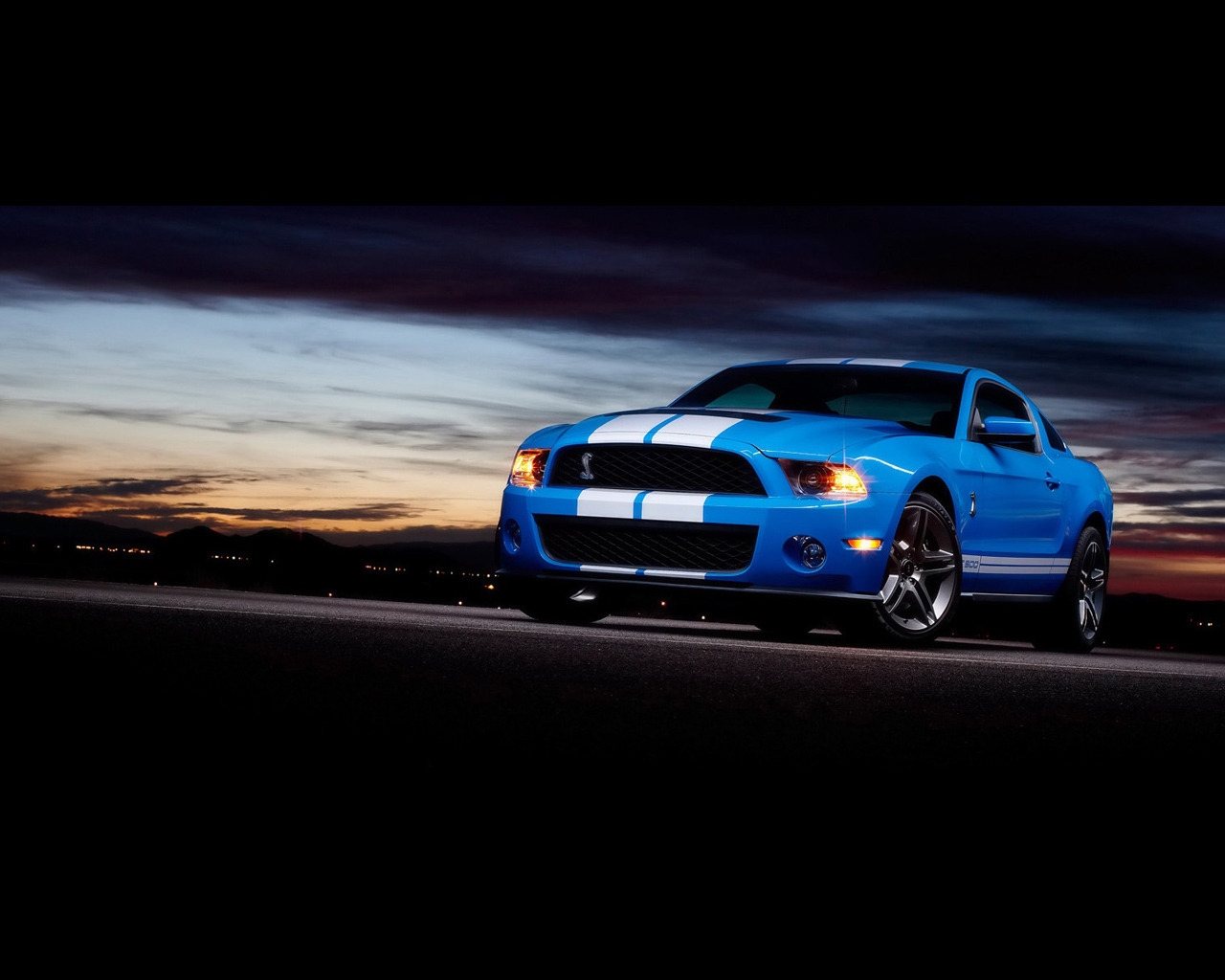 Ford Shelby GT500 Front Angle for 1280 x 1024 resolution