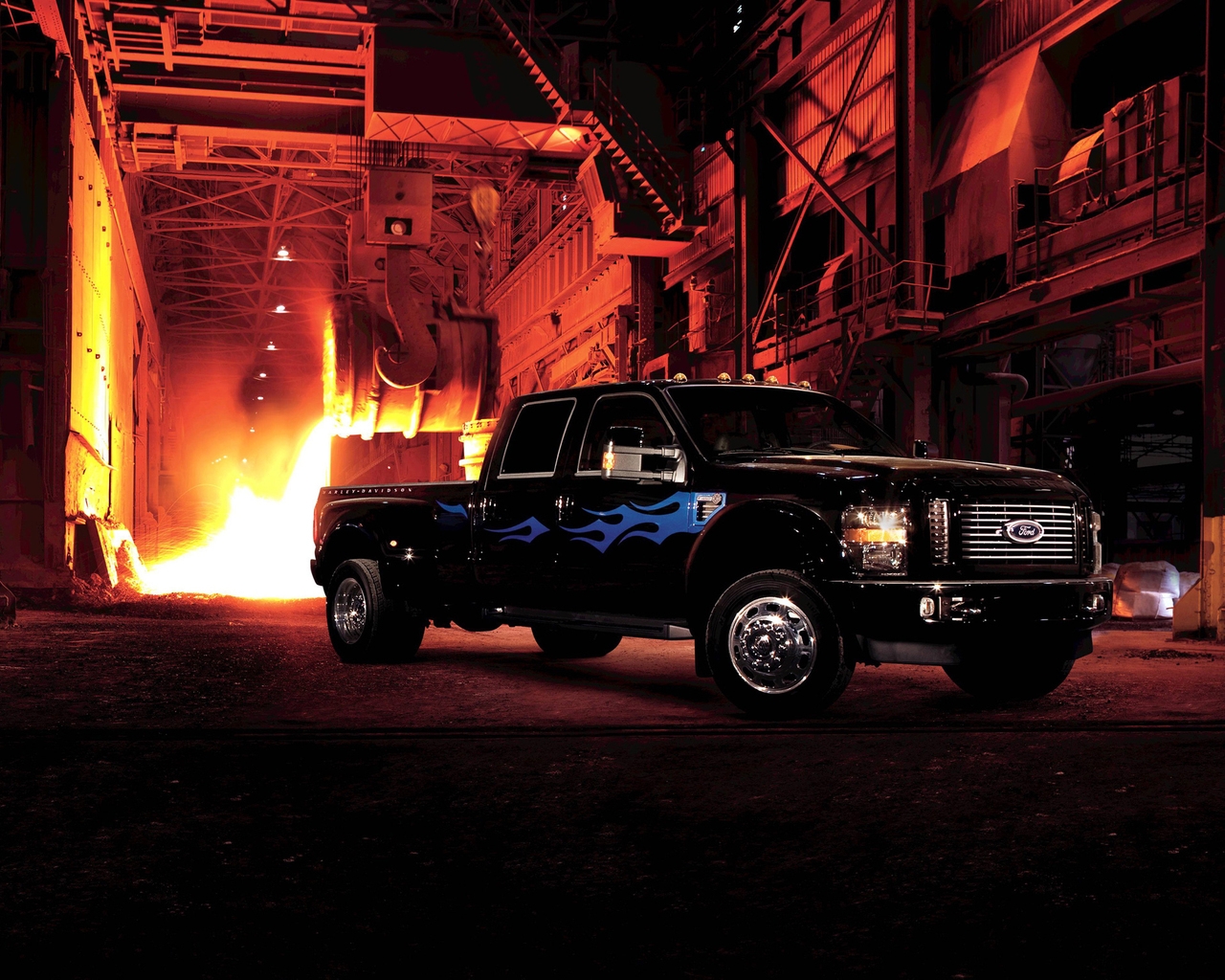 Ford Super Duty Black for 1280 x 1024 resolution