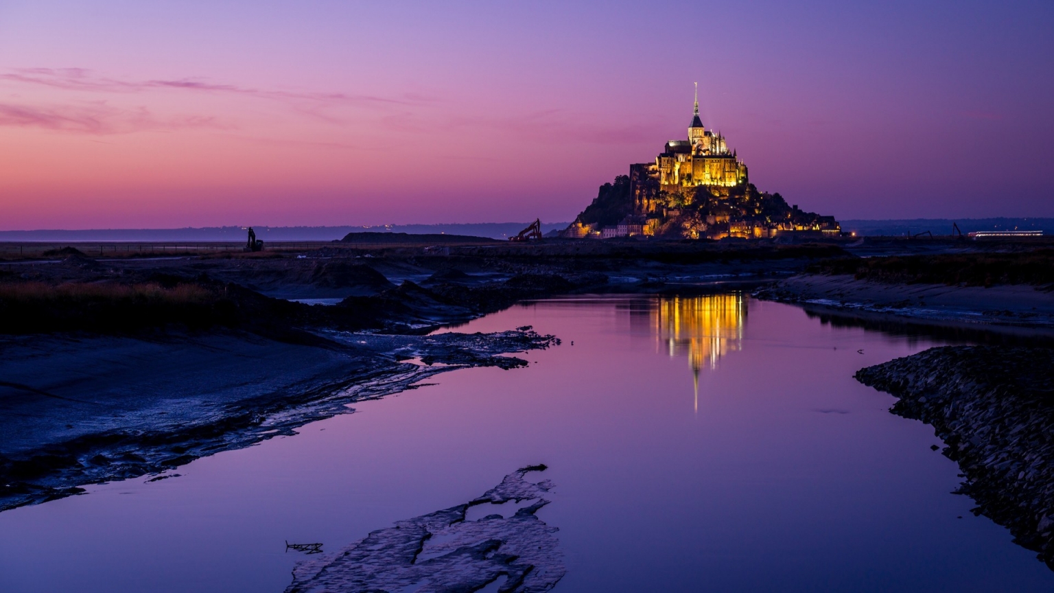 Fortress of Mont Saint Michel for 1536 x 864 HDTV resolution