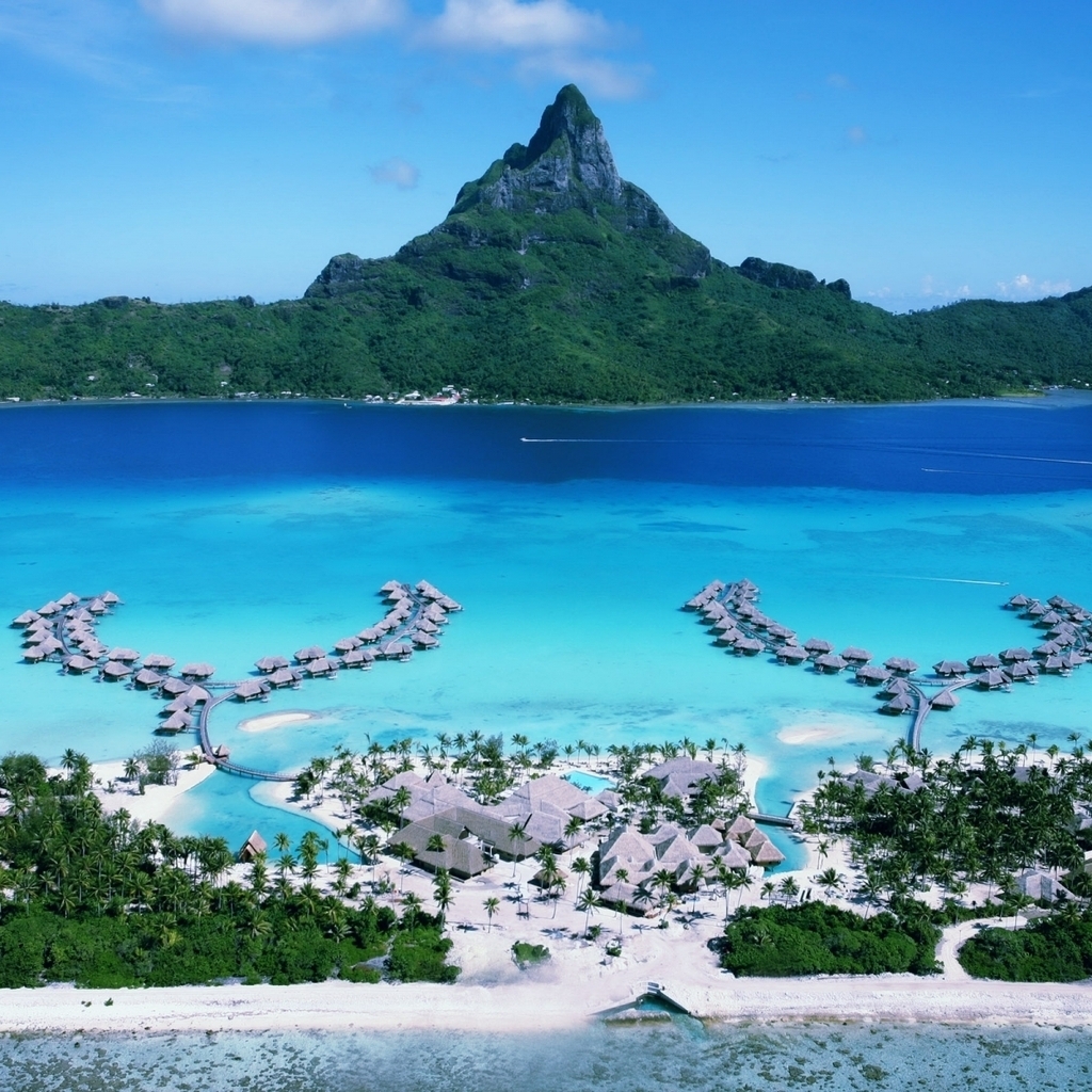 Four Seasons Bora Bora Resort for 1024 x 1024 iPad resolution