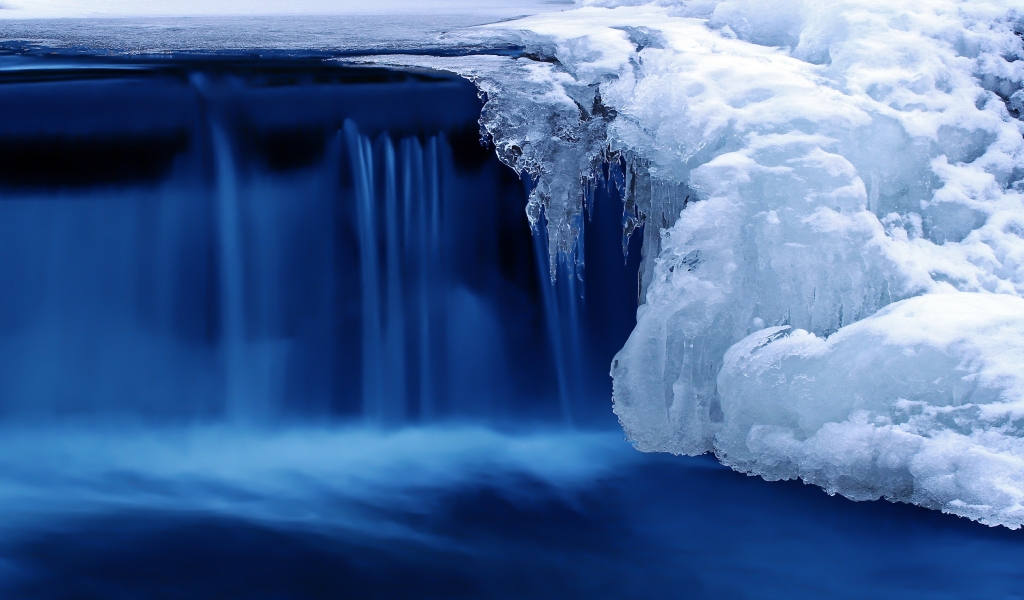 Frozen Cascade for 1024 x 600 widescreen resolution