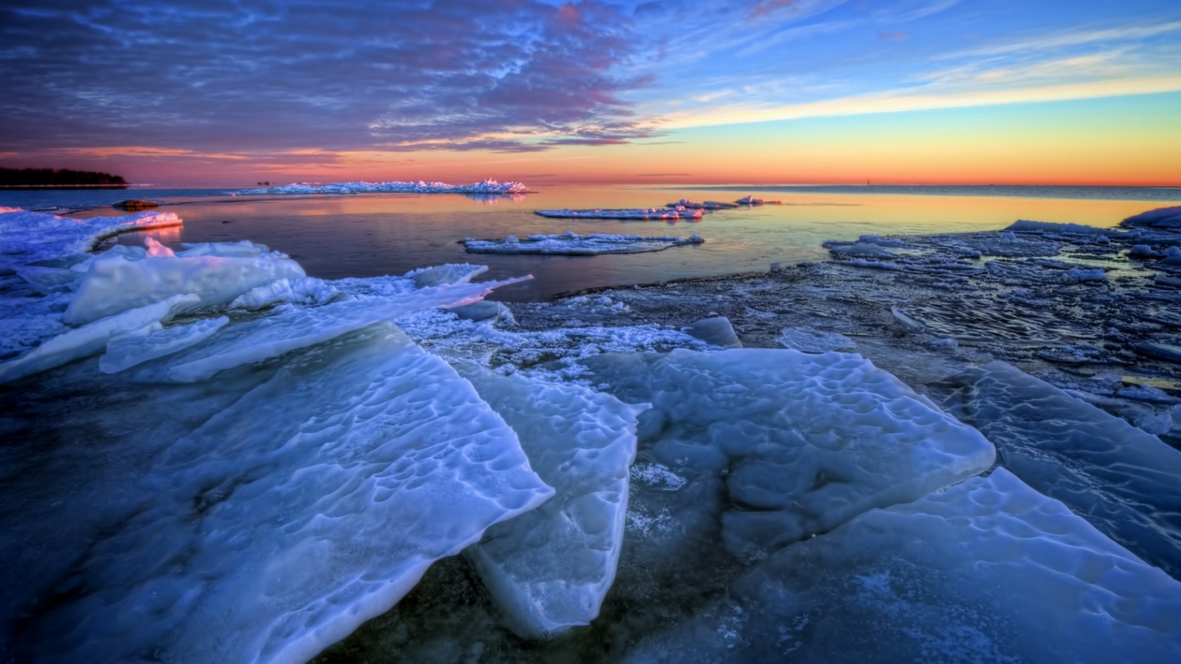 Frozen Landscape for 1680 x 945 HDTV resolution
