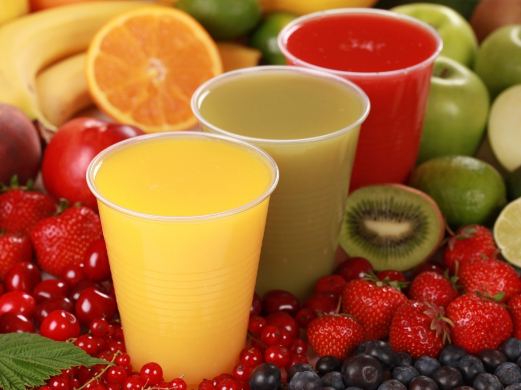 Fruits Juices for 1024 x 768 resolution