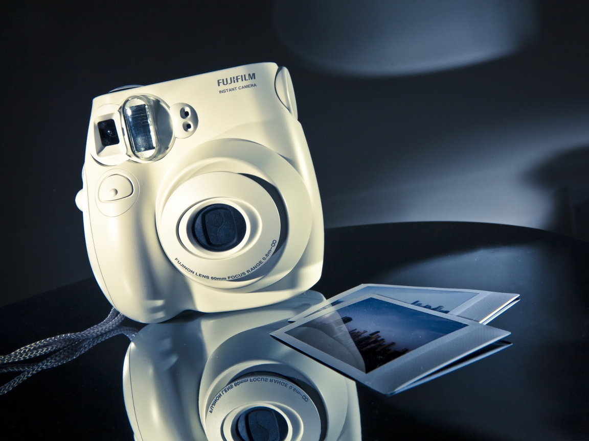 Fujifilm Instax Mini Camera for 1152 x 864 resolution