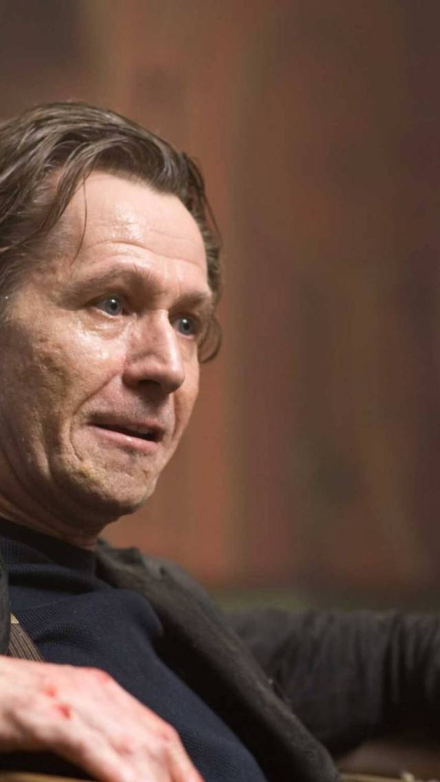 Gary Oldman Surprised for 640 x 1136 iPhone 5 resolution
