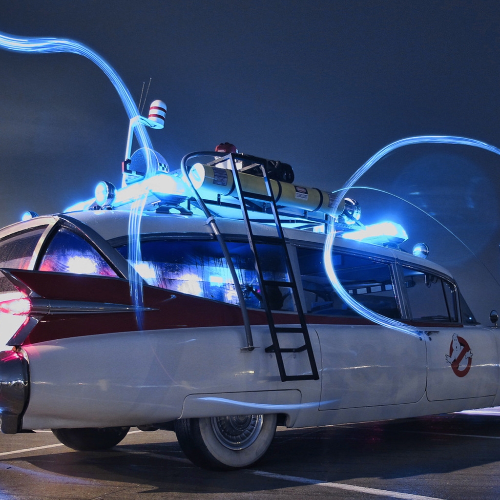 Ghostbusters Car for 1024 x 1024 iPad resolution