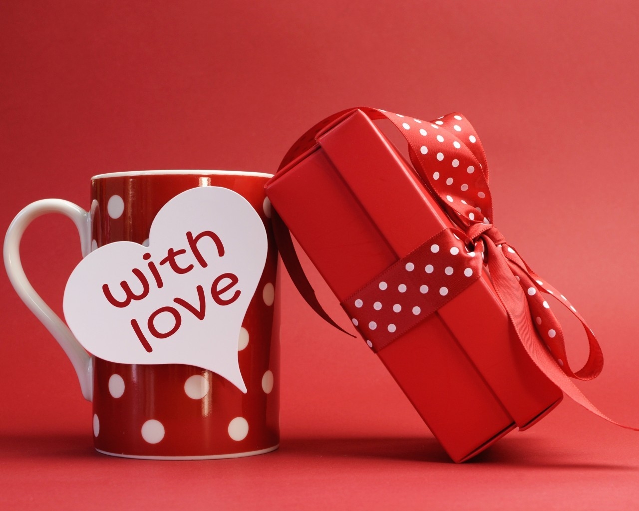 Gift With Love for 1280 x 1024 resolution