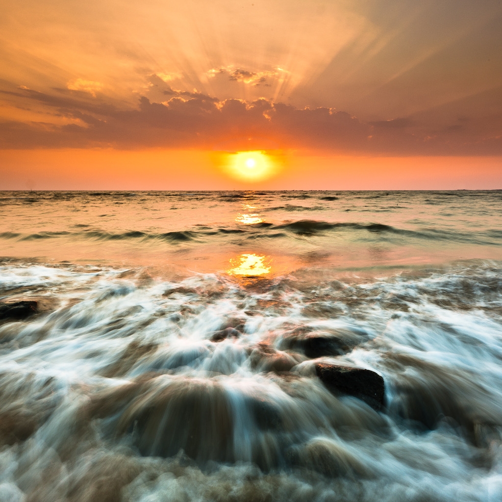 Gorai Beach Sunset for 1024 x 1024 iPad resolution